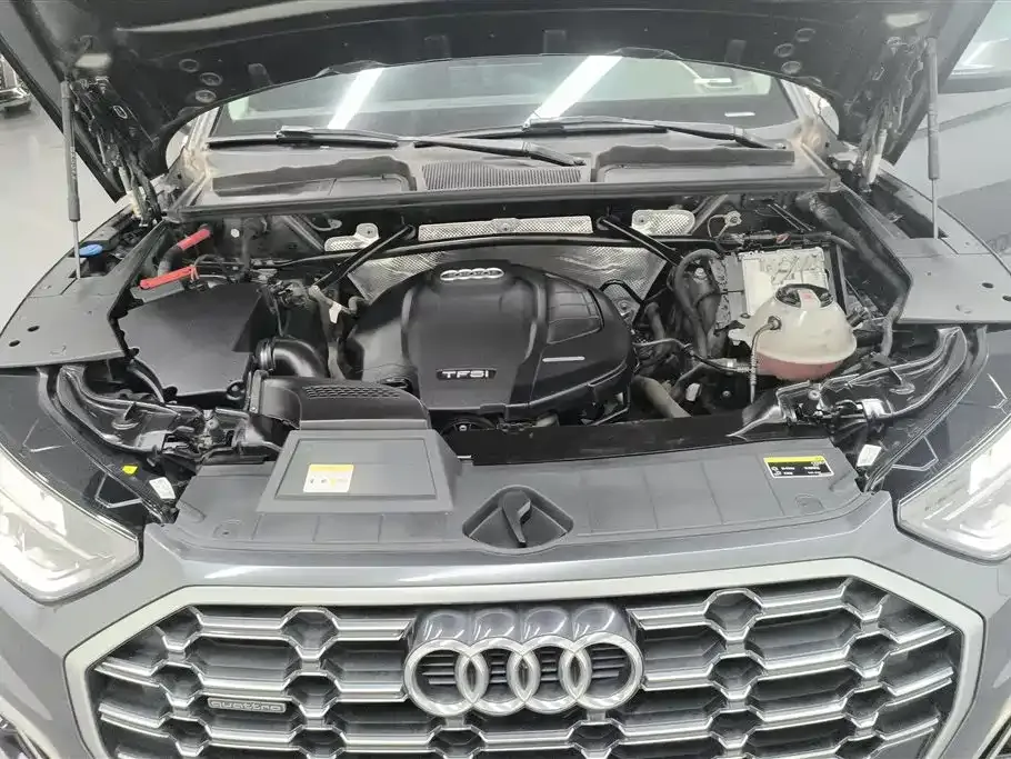 Audi Q5L 2022 из CN, фото 9