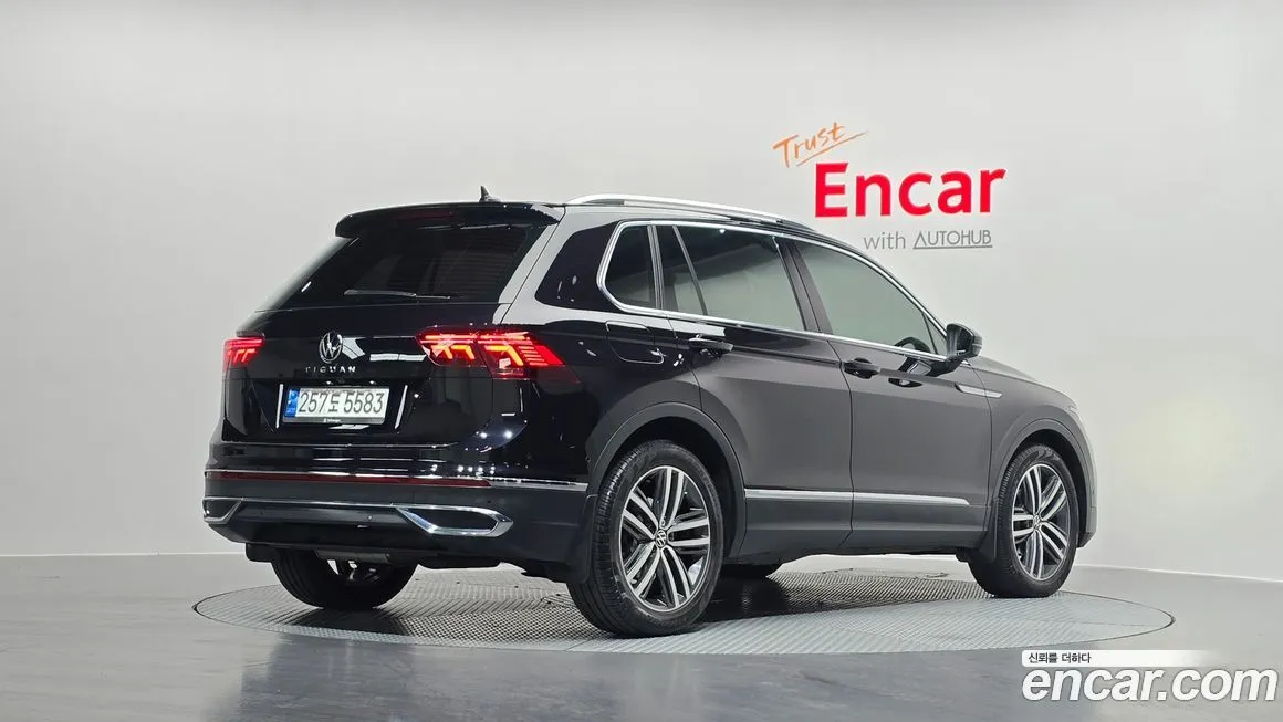 Volkswagen Tiguan — фото 3