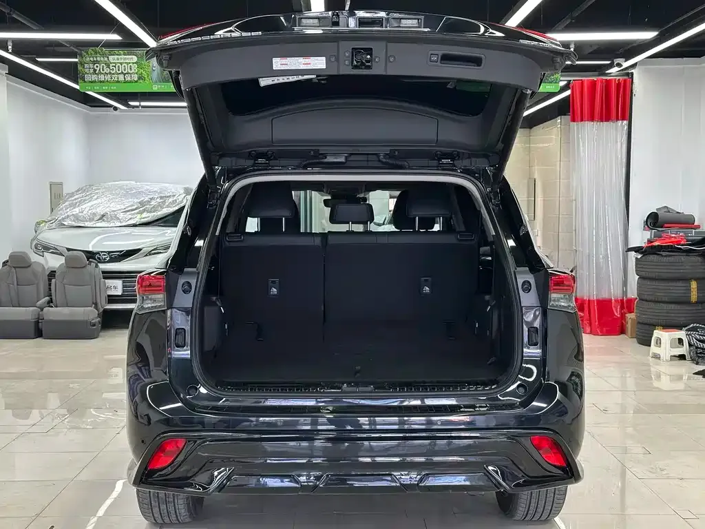 Toyota Highlander 2024 из CN, фото 9