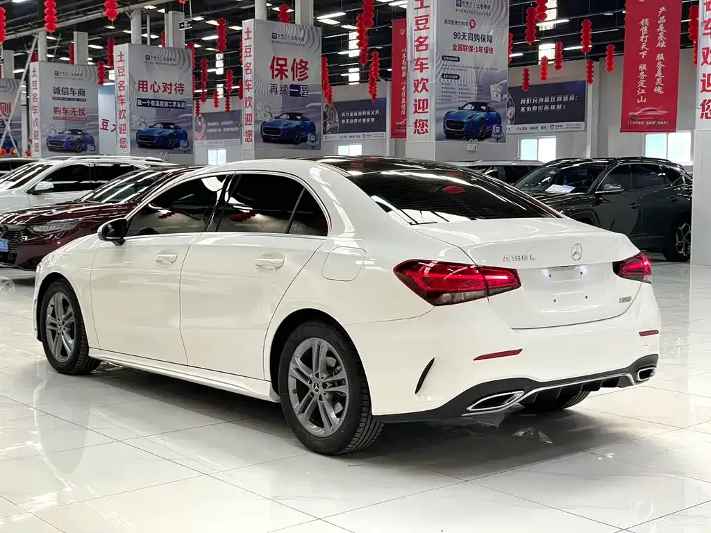 Mercedes-Benz A-Class 2022 из CN, фото 8