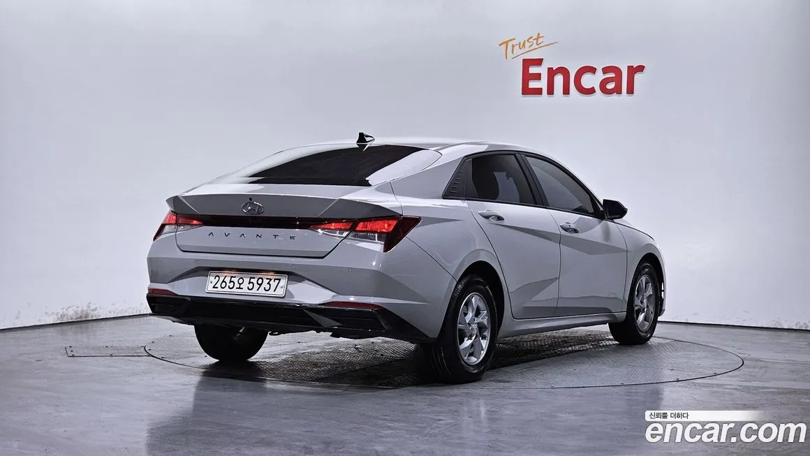 Hyundai AVANTE — фото 9