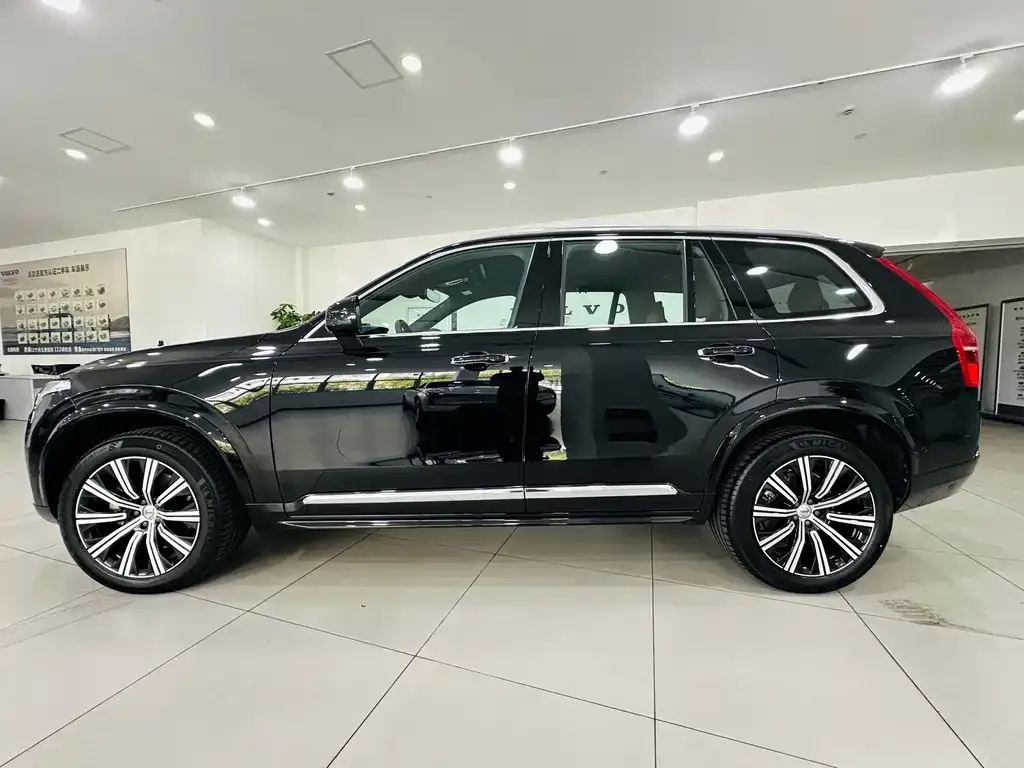 Volvo XC90 2023 из CN, фото 2