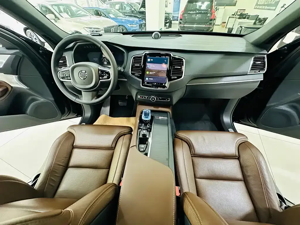 Volvo XC90 2023 из CN, фото 8
