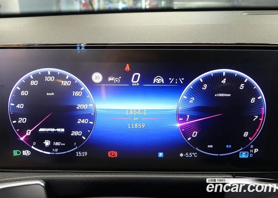 Mercedes-Benz GLB-Class 2025 из KR, фото 5