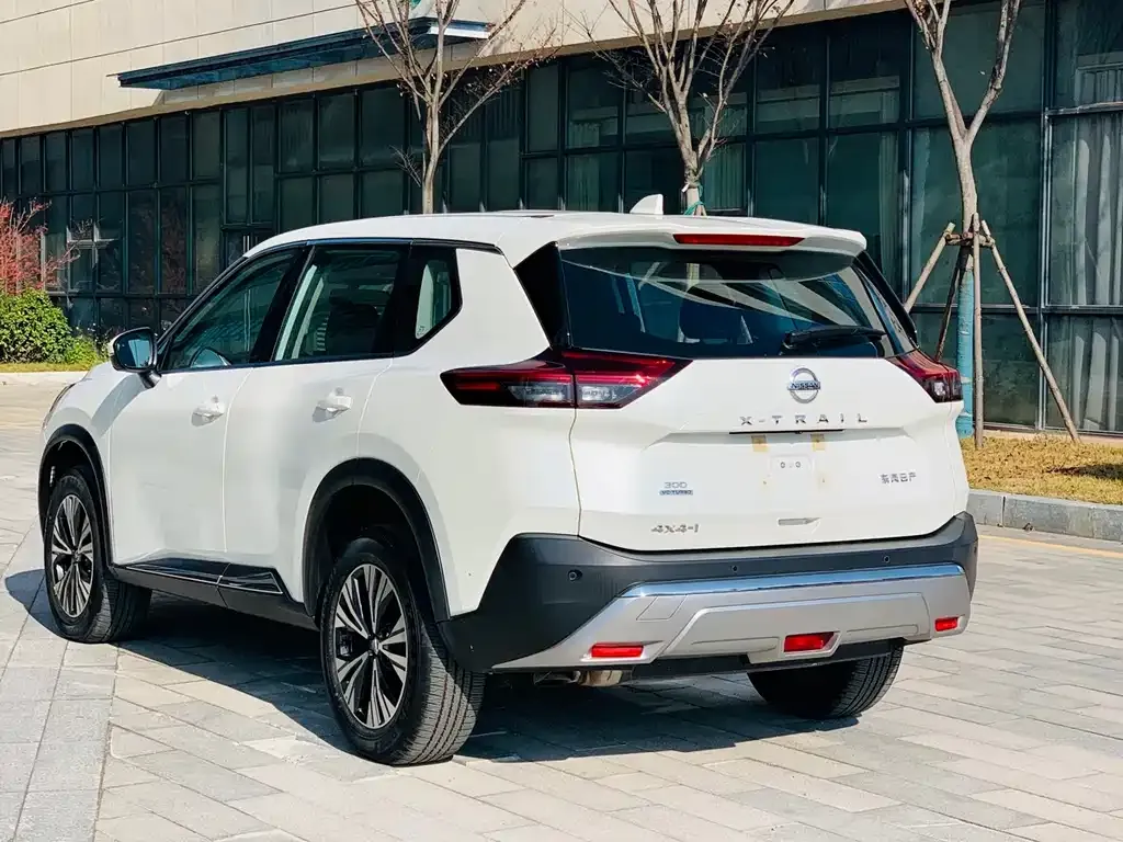 Nissan X-Trail 2023 из CN, фото 3
