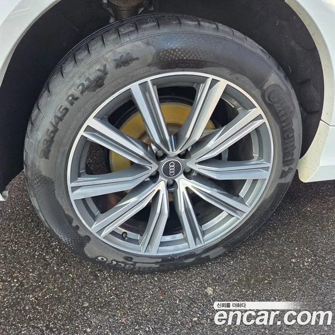 Audi Q8 2021 из KR, фото 9