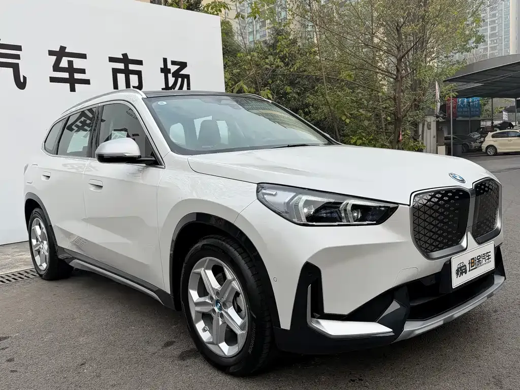 BMW iX1 2026 из CN, фото 7