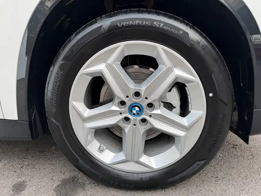BMW iX1 2026 из CN, фото 6