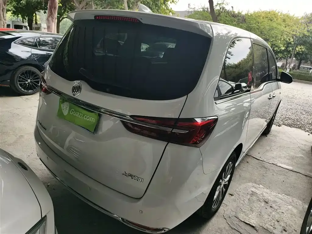 Buick GL8 2022 из CN, фото 10