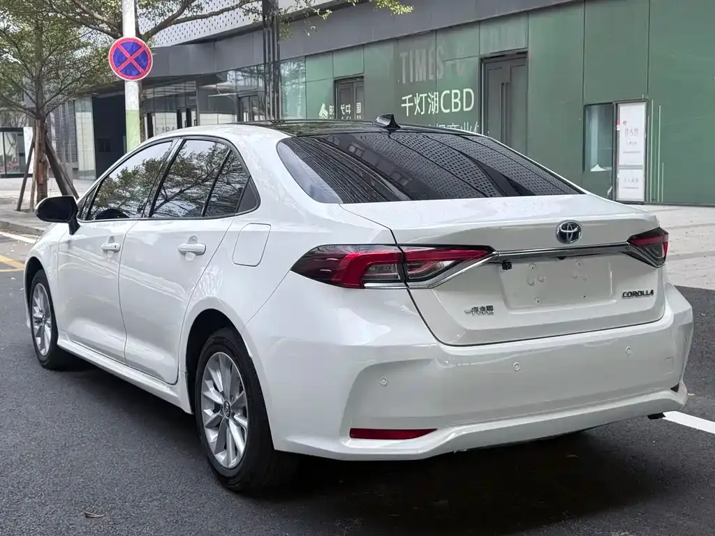 Toyota Corolla 2021 из CN, фото 8