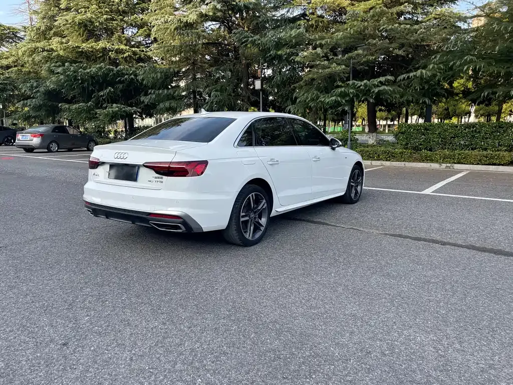 Audi A4L — фото 3