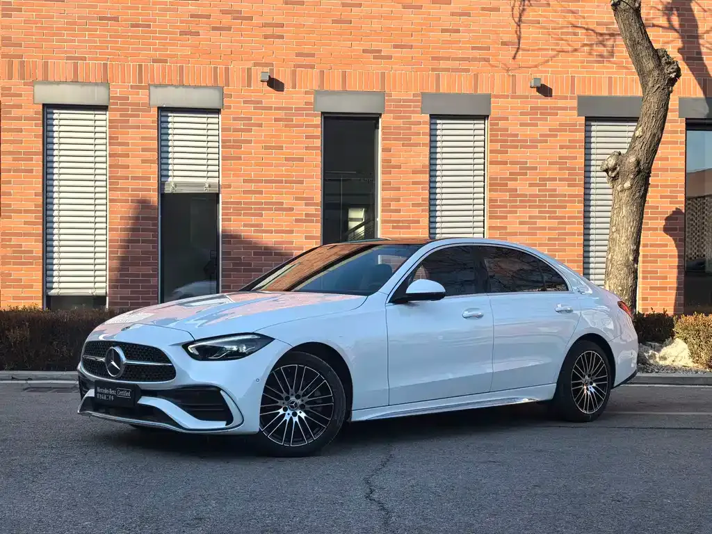 Mercedes-Benz C-Class — фото 1
