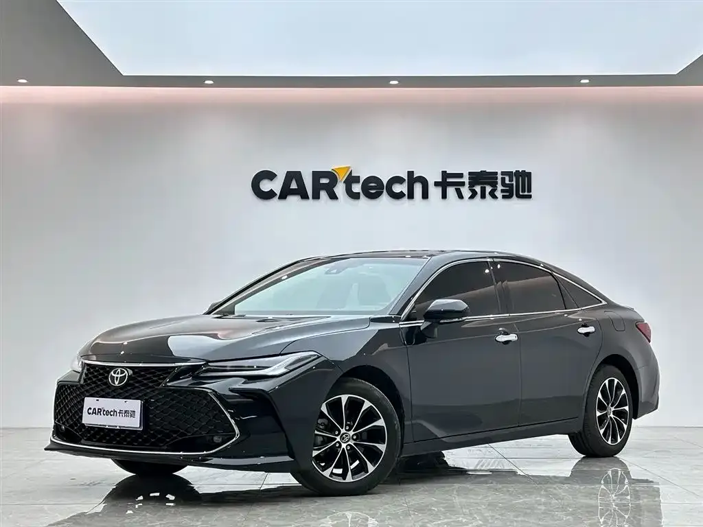 Toyota Avalon 2023 из CN, фото 1