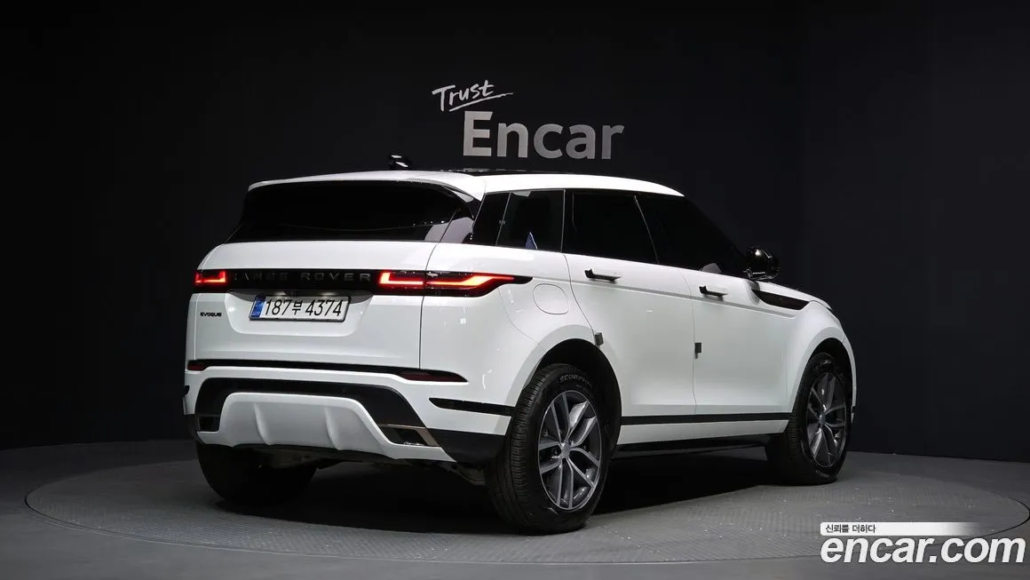 Land Rover Range Rover Evoque 2024 из KR, фото 2