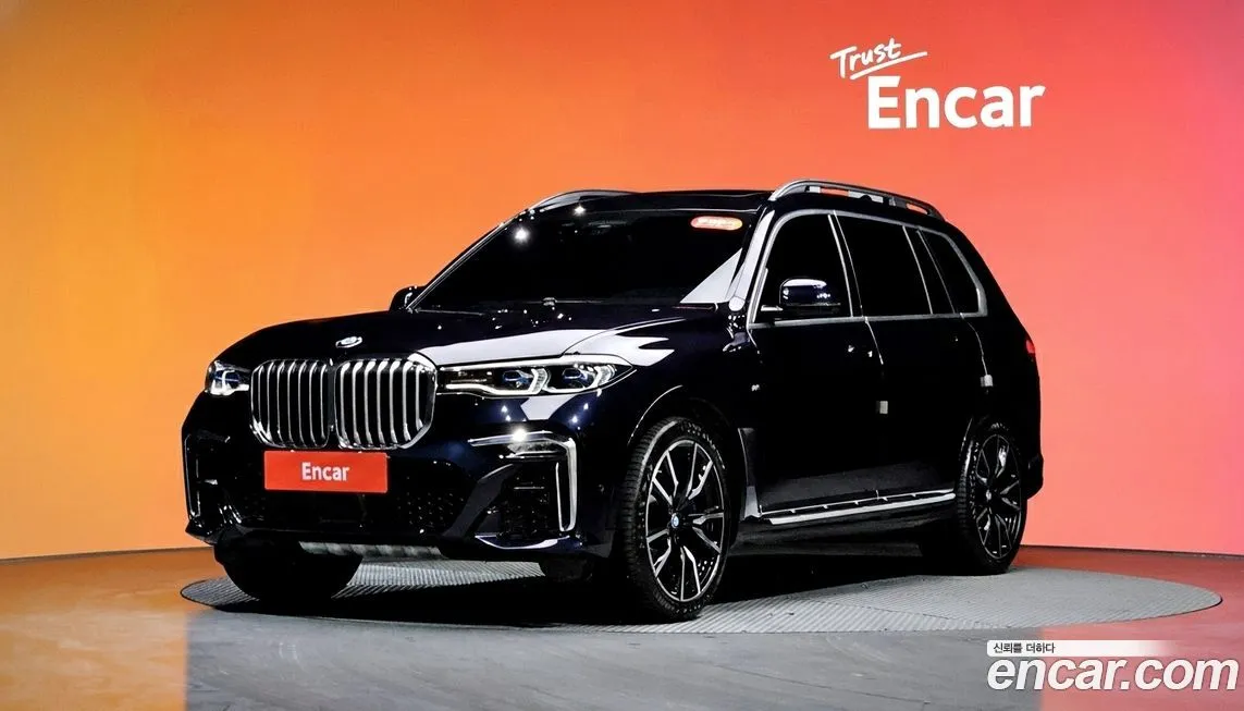 BMW X7 — фото 1