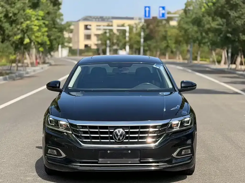 Volkswagen Passat — фото 2