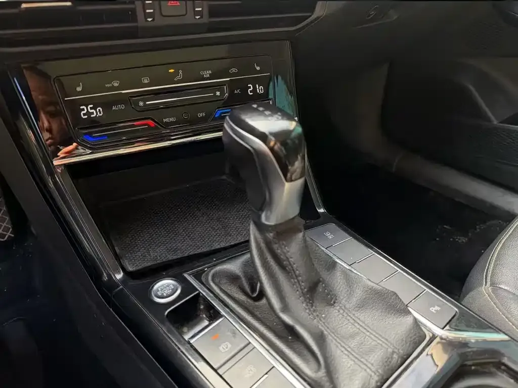 Volkswagen Passat — фото 5