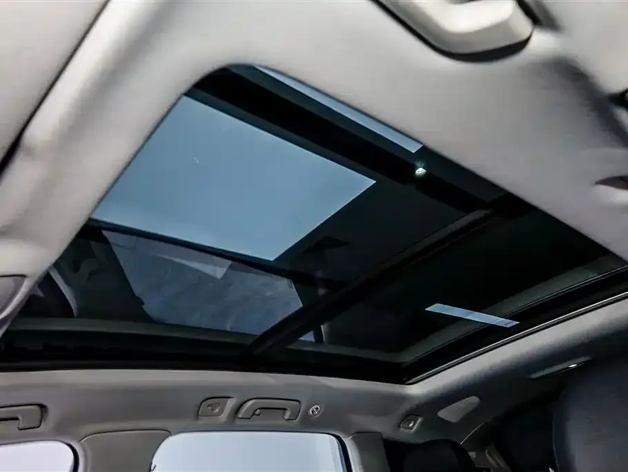 Audi Q7 2024 из CN, фото 3