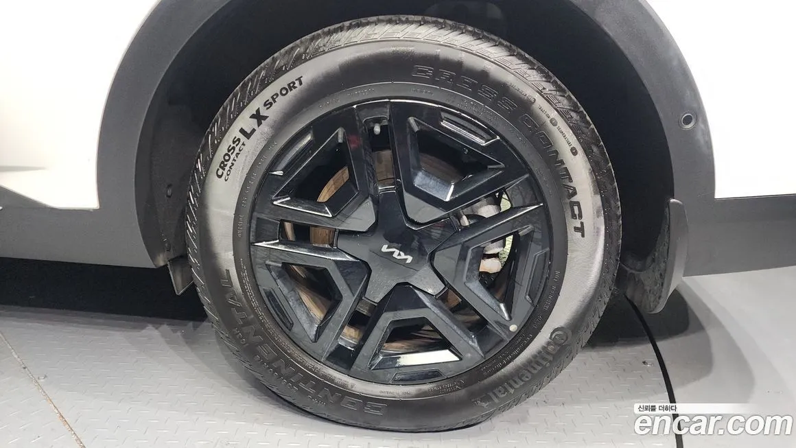 Kia Sorento — фото 6