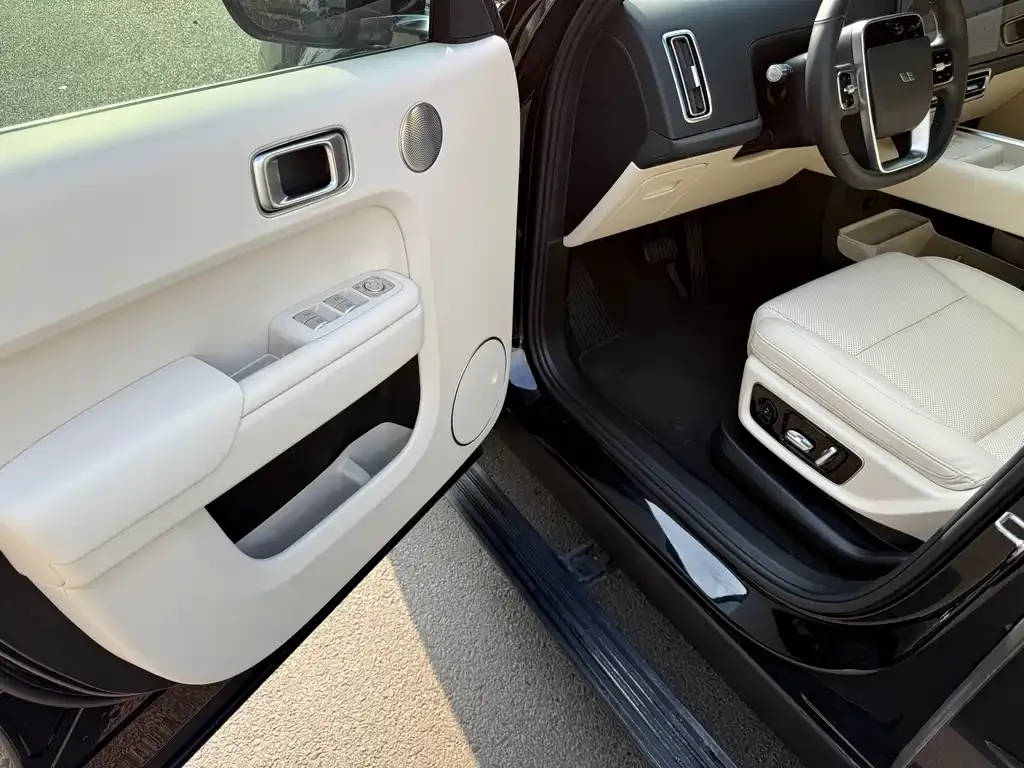 Li Auto L9 2023 из CN, фото 2