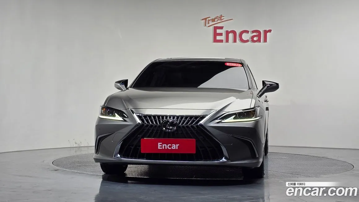 Lexus ES 2023 из KR, фото 3