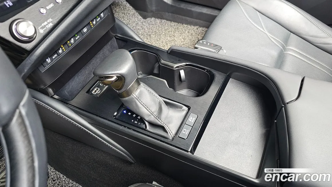 Lexus ES 2023 из KR, фото 5