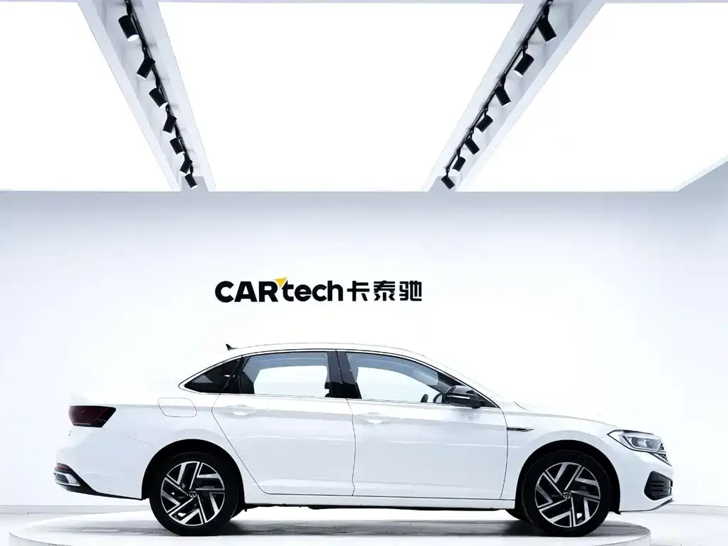Volkswagen Sagitar 2022 из CN, фото 3