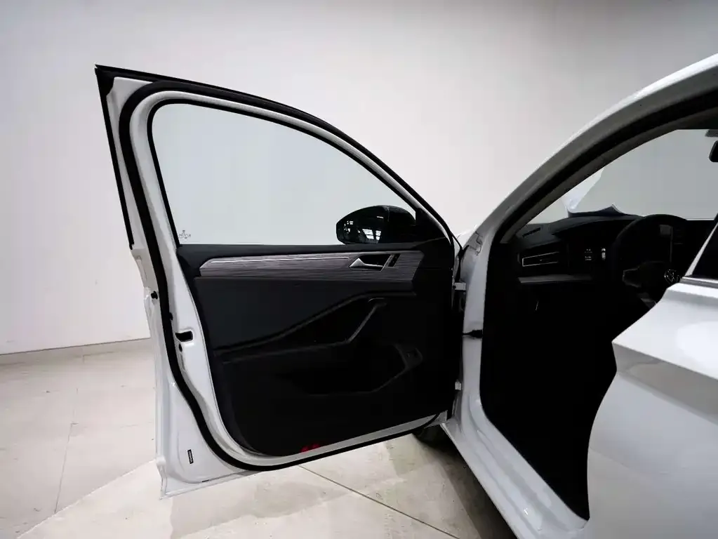 Volkswagen Sagitar 2022 из CN, фото 8