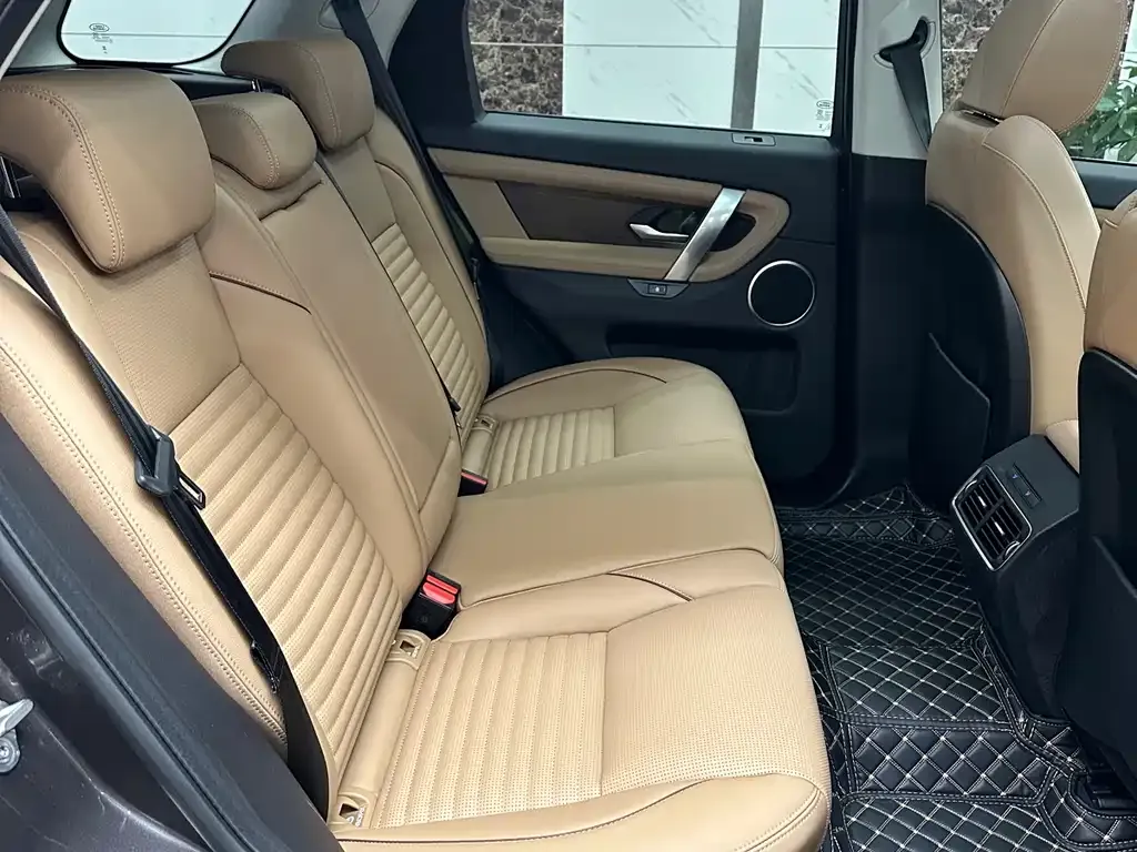 Land Rover Discovery Sport — фото 10