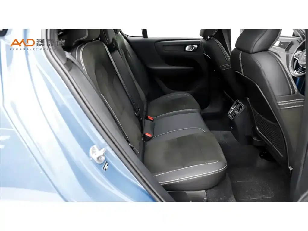 Volvo C40 2024 из CN, фото 4