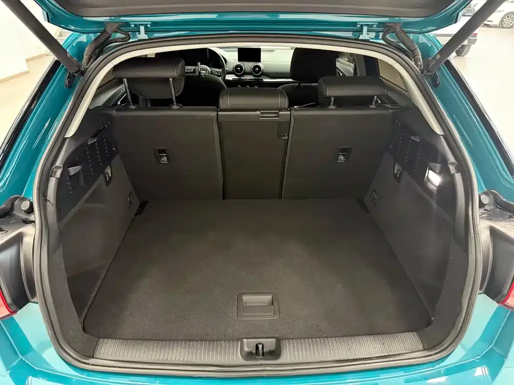 Audi Q2L 2021 из CN, фото 6