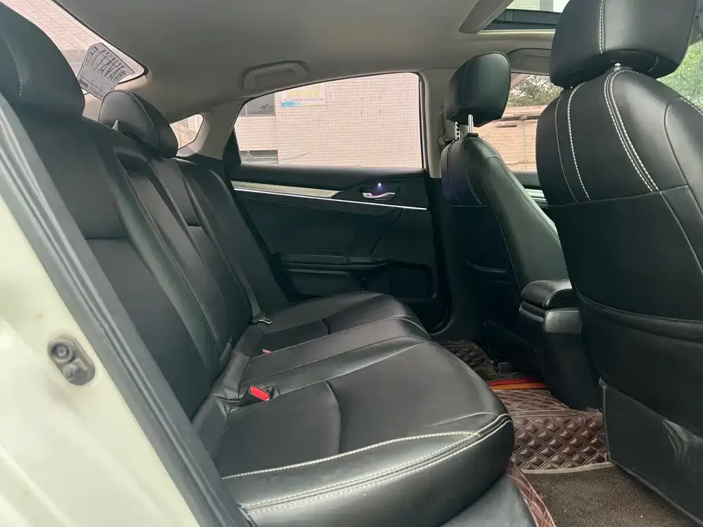 Honda Civic 2021 из CN, фото 4