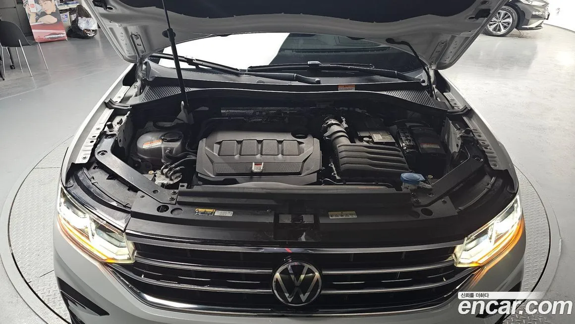 Volkswagen Tiguan 2023 из KR, фото 10