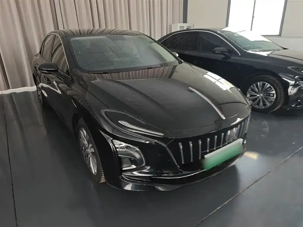 Hongqi E-QM5 2024 из CN, фото 9