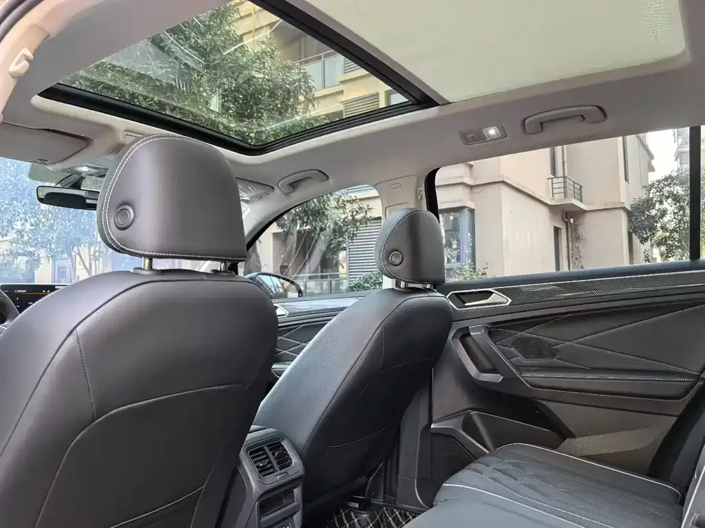 Volkswagen Tiguan L 2024 из CN, фото 8