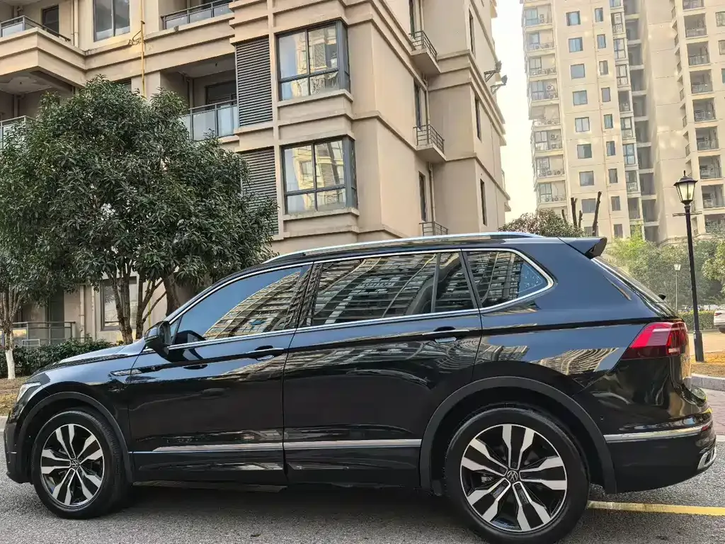 Volkswagen Tiguan L 2024 из CN, фото 9