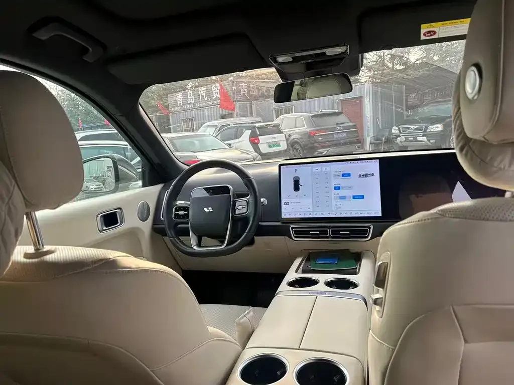 Li Auto L8 2023 из CN, фото 2