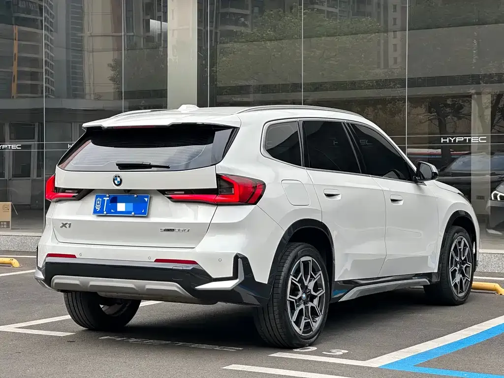 BMW X1 2024 из CN, фото 8