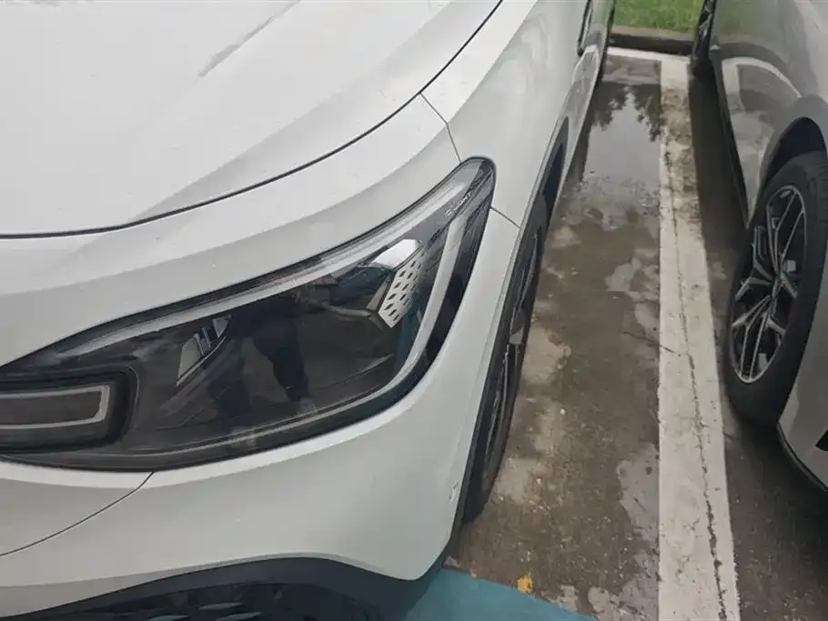 Volkswagen ID.6 Crozz 2023 из CN, фото 2