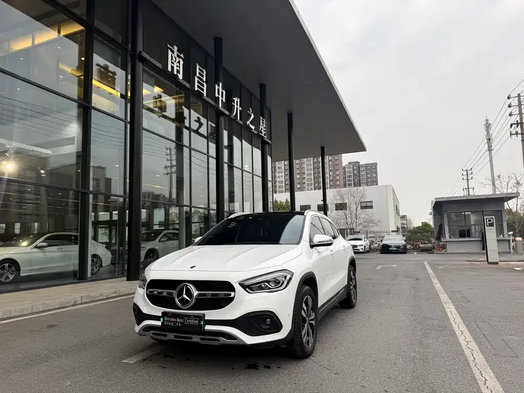 Mercedes-Benz GLA 2023 из CN, фото 1