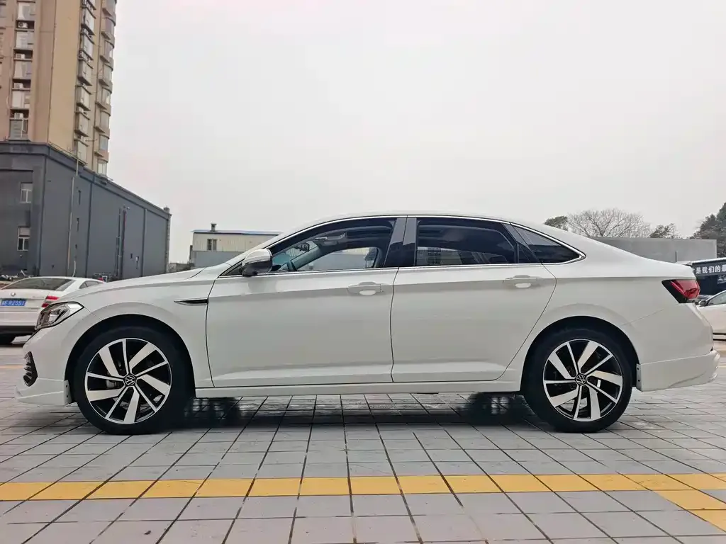 Volkswagen Sagitar 2023 из CN, фото 5