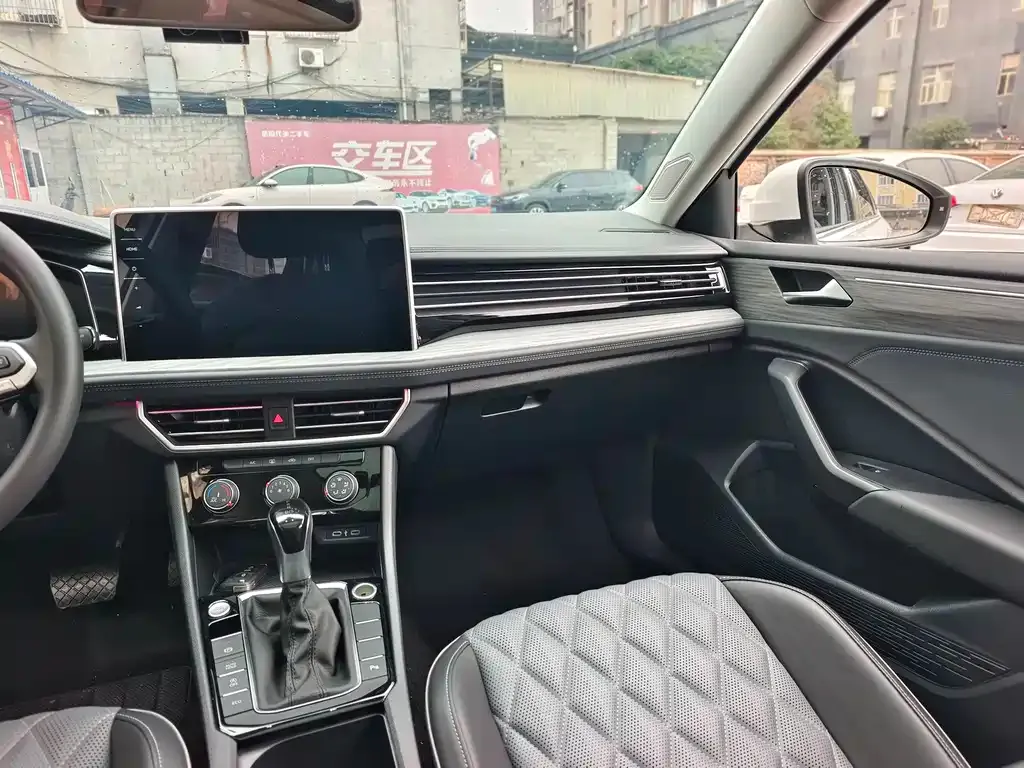Volkswagen Sagitar 2023 из CN, фото 8