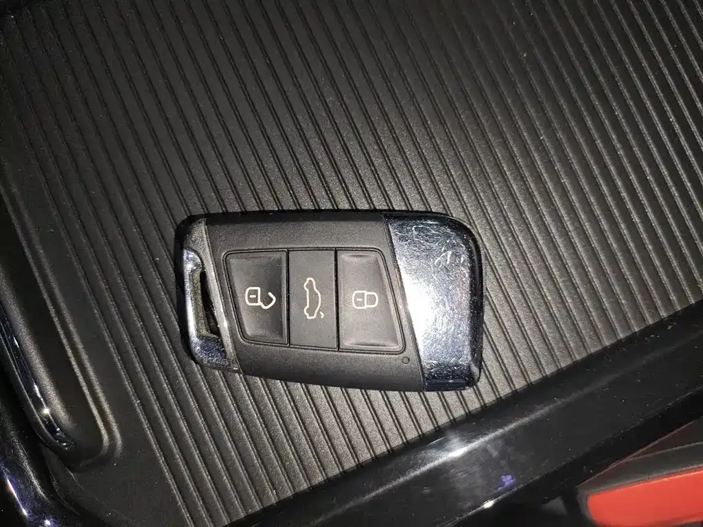 Volkswagen Passat 2022 из CN, фото 10
