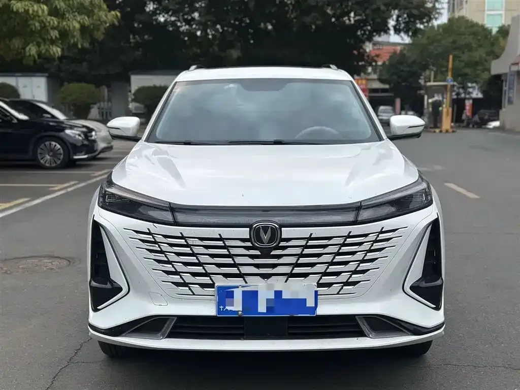 Changan CS75PLUS 2023 из CN, фото 3