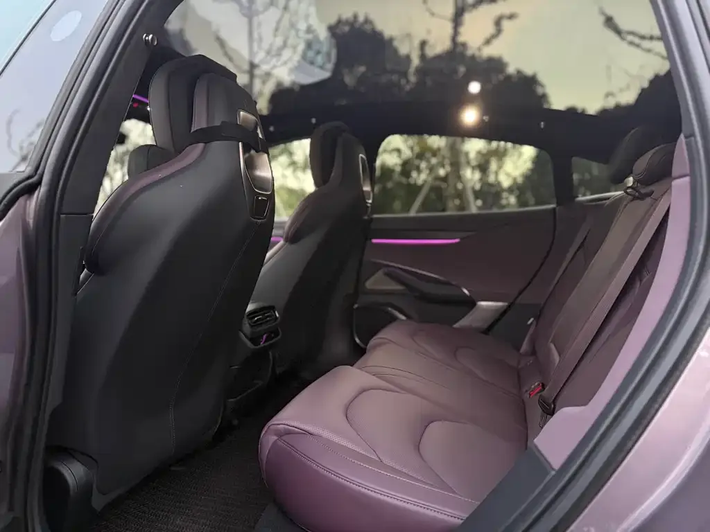 Xiaomi SU7 2024 из CN, фото 3