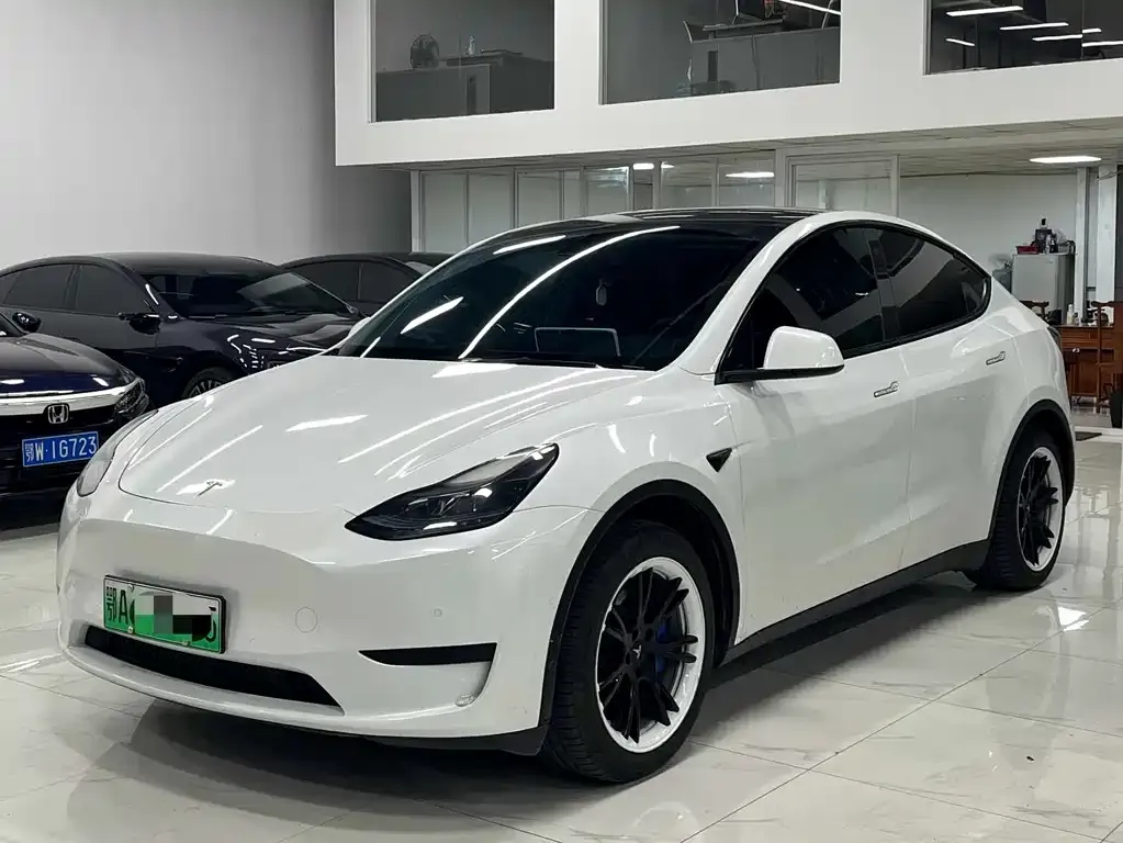 Tesla Model Y 2023 из CN, фото 7