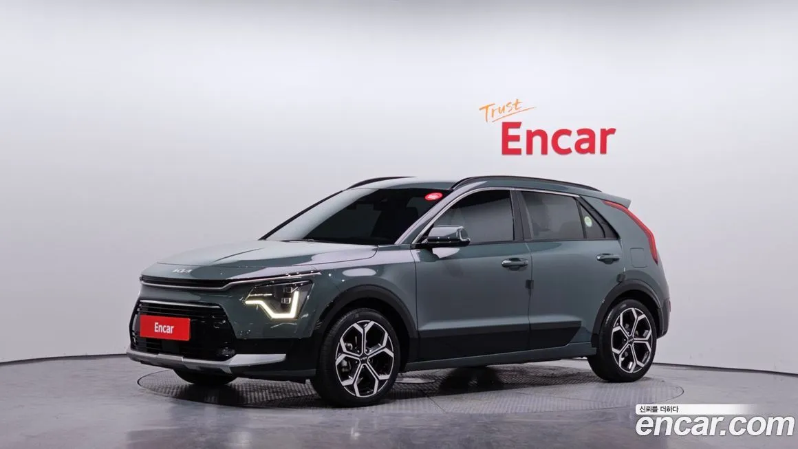 Kia Niro — фото 1