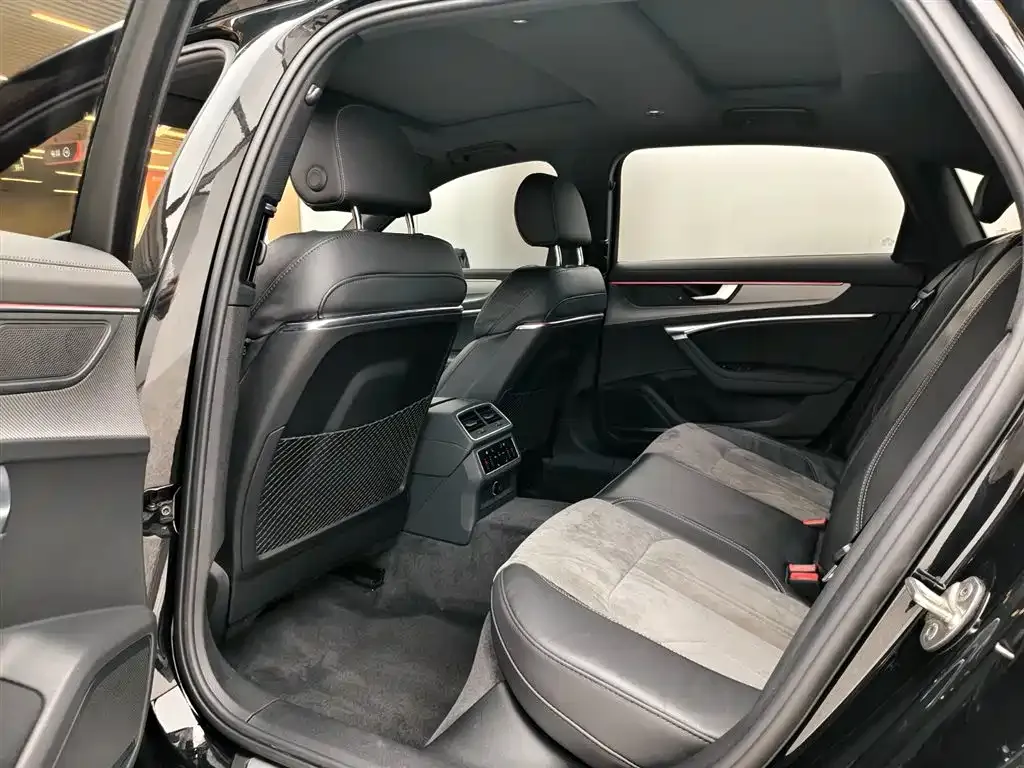 Audi A6L 2022 из CN, фото 3