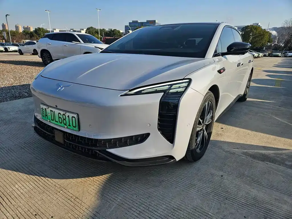 Hongqi EH7 2024 из CN, фото 1