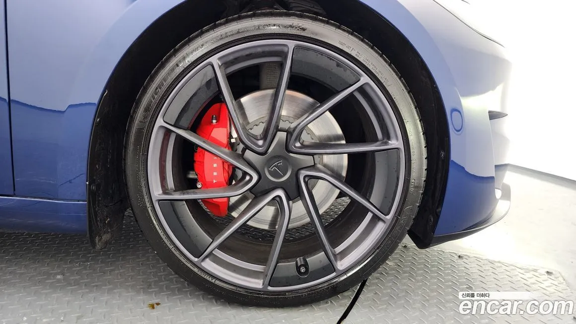 Tesla Model 3 2025 из KR, фото 10